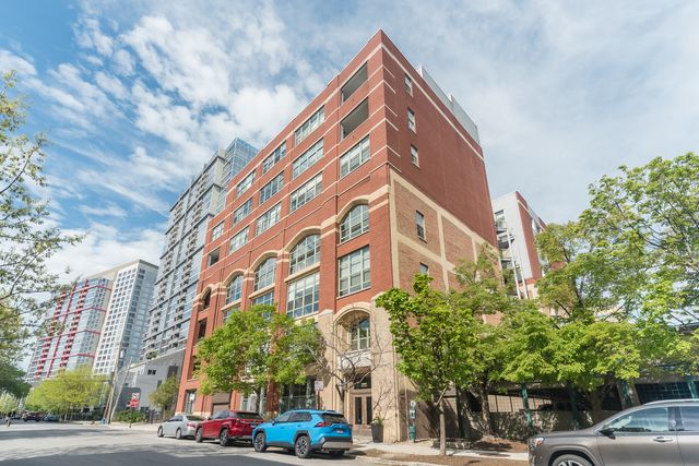 2001 S Calumet Avenue 408, Chicago, IL 60616