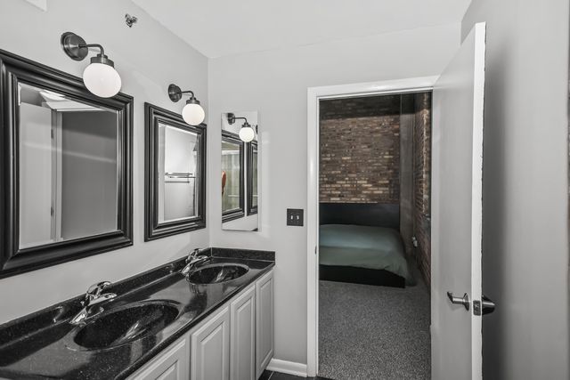 2001 S Calumet Avenue 408, Chicago, IL 60616