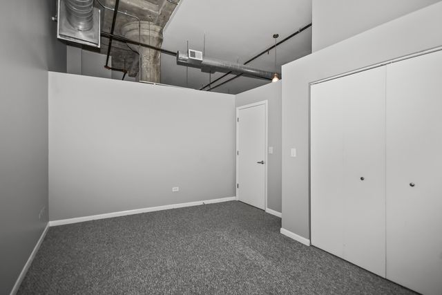 2001 S Calumet Avenue 408, Chicago, IL 60616