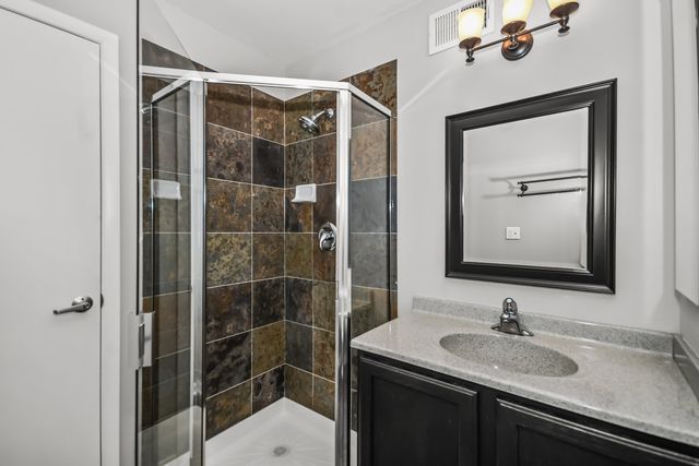 2001 S Calumet Avenue 408, Chicago, IL 60616