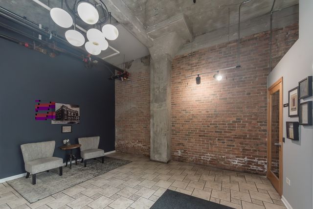 2001 S Calumet Avenue 408, Chicago, IL 60616