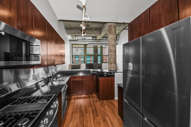 2001 S Calumet Avenue 408, Chicago, IL 60616