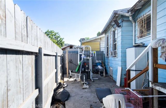 5228 Longfellow Street, Los Angeles, CA 90042