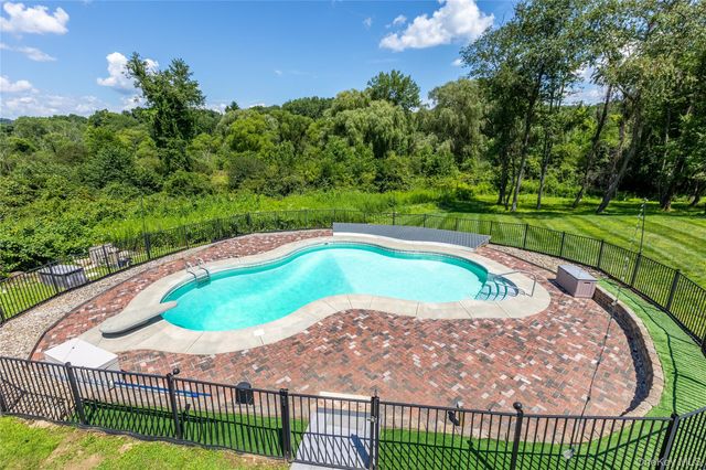 26 Mill Farm Lane, Brewster, NY 10509