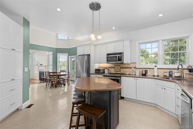 26 Mill Farm Lane, Brewster, NY 10509