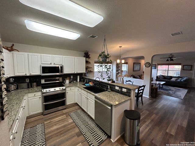 10607 TIMBER COUNTRY, San Antonio, TX 78254