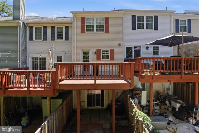 42 ALDEN CT, Sterling, VA 20165