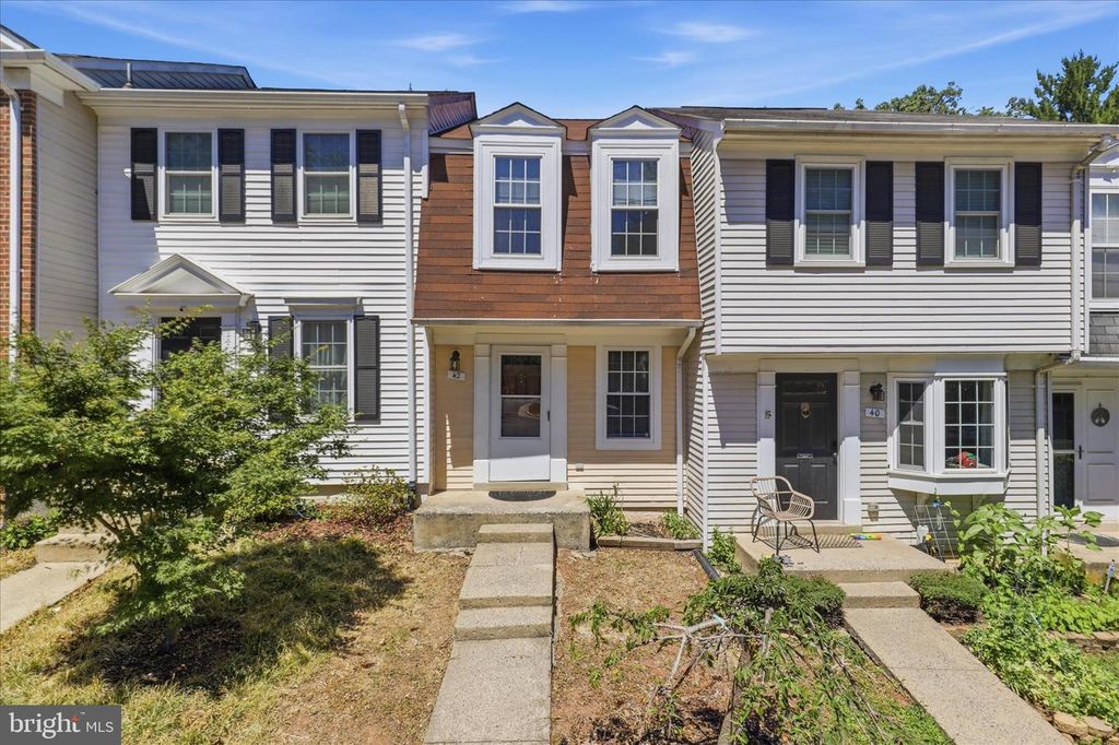 42 ALDEN CT, Sterling, VA 20165
