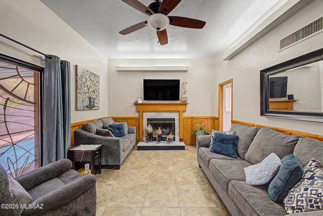 5342 S Camino De La Tierra, Tucson, AZ 85746