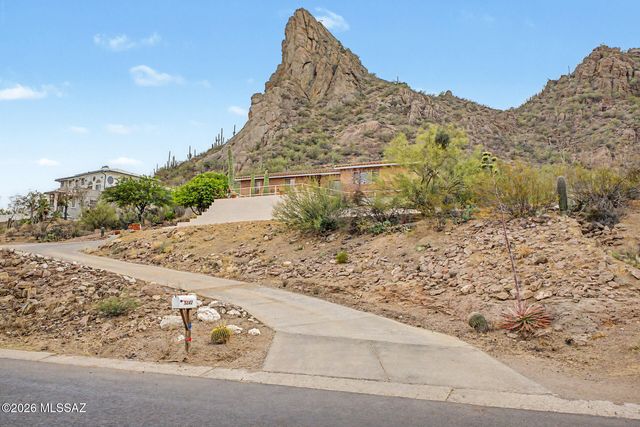 5342 S Camino De La Tierra, Tucson, AZ 85746