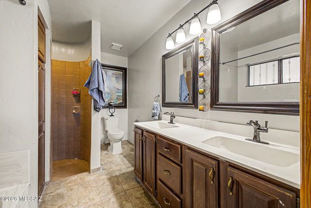 5342 S Camino De La Tierra, Tucson, AZ 85746