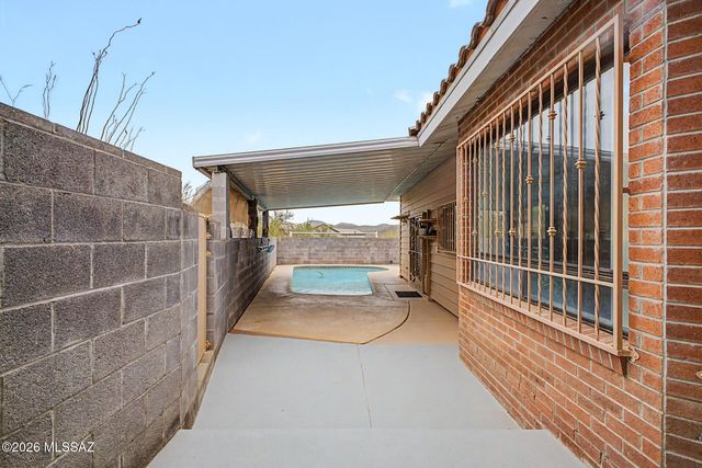 5342 S Camino De La Tierra, Tucson, AZ 85746