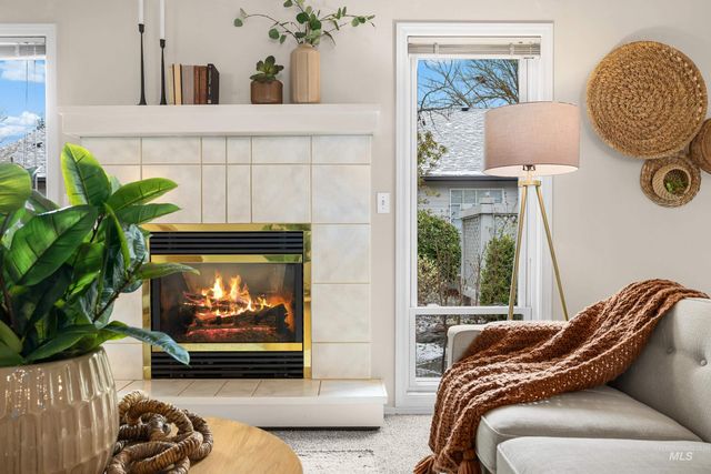 5583 W Harborcove Ln, Boise, ID 83703