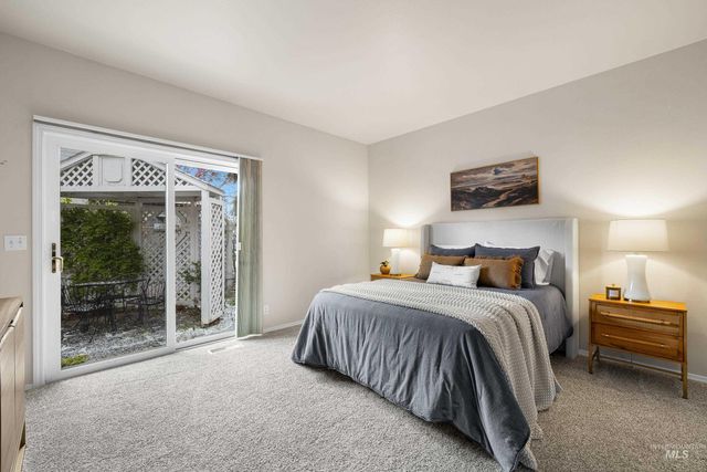 5583 W Harborcove Ln, Boise, ID 83703