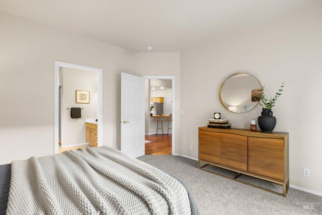 5583 W Harborcove Ln, Boise, ID 83703