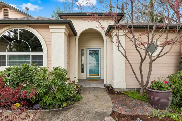 5583 W Harborcove Ln, Boise, ID 83703