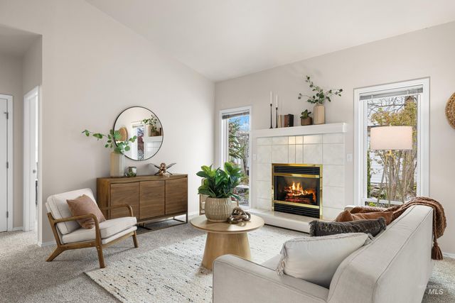 5583 W Harborcove Ln, Boise, ID 83703