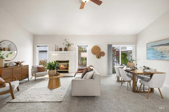 5583 W Harborcove Ln, Boise, ID 83703