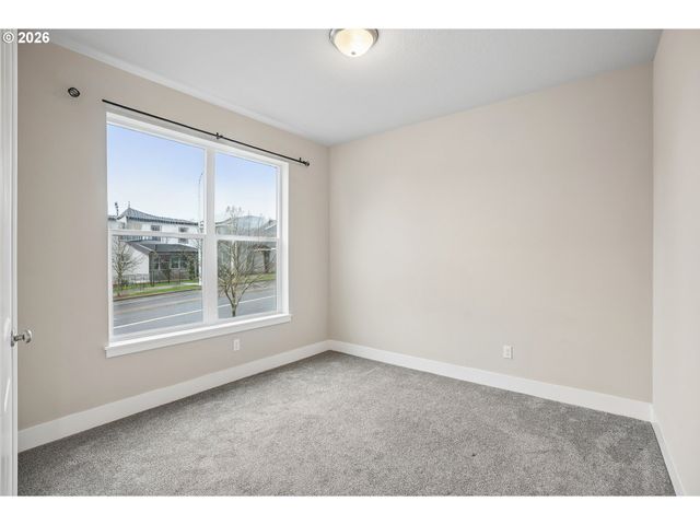 17079 Se TROGE Rd, Happy Valley, OR 97086