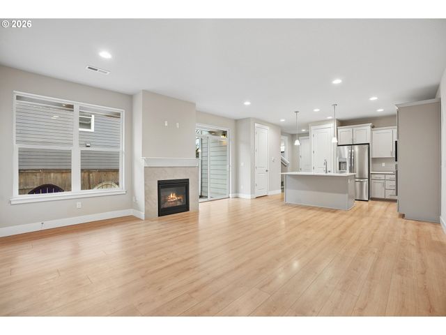 17079 Se TROGE Rd, Happy Valley, OR 97086