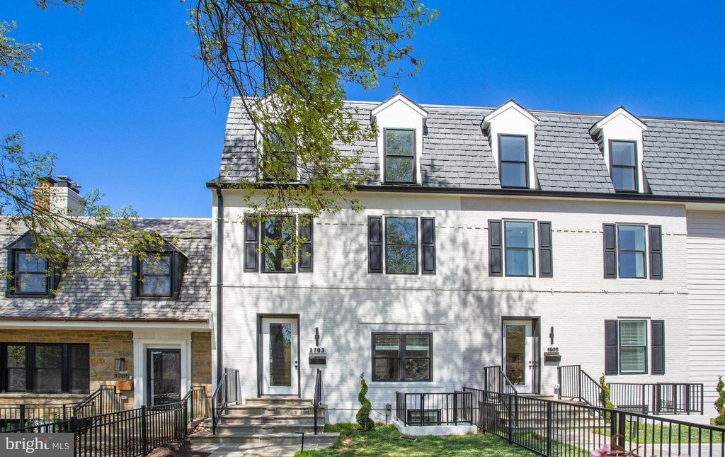 3703 RESERVOIR RD NW, Washington, DC 20007