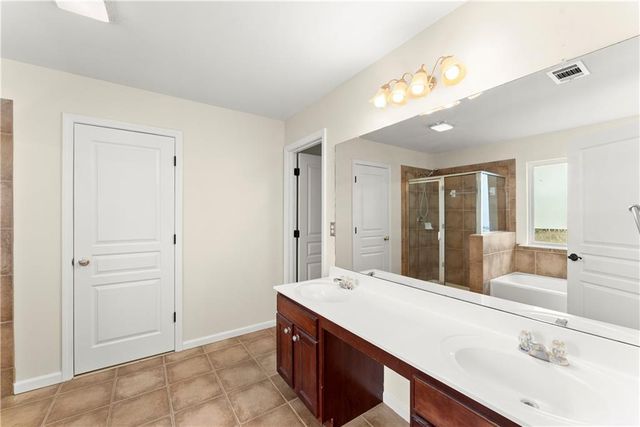 116 Hidden Lake Circle, Canton, GA 30114