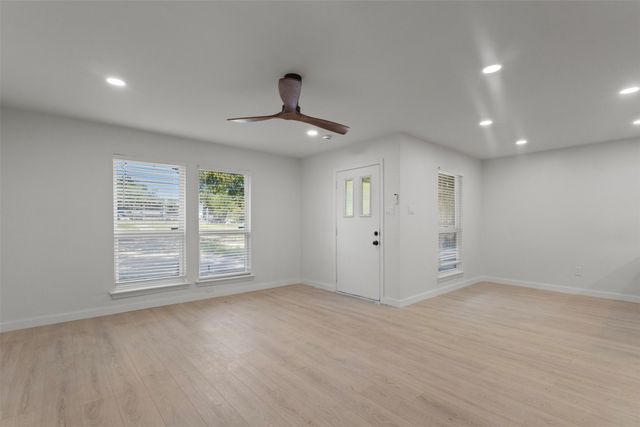 414 N 5th Street, Midlothian, TX 76065