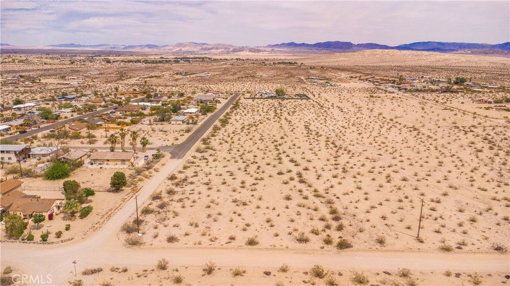 Image 13 of property listing at 3112 Sullivan Road, 29 Palms, CA 92277