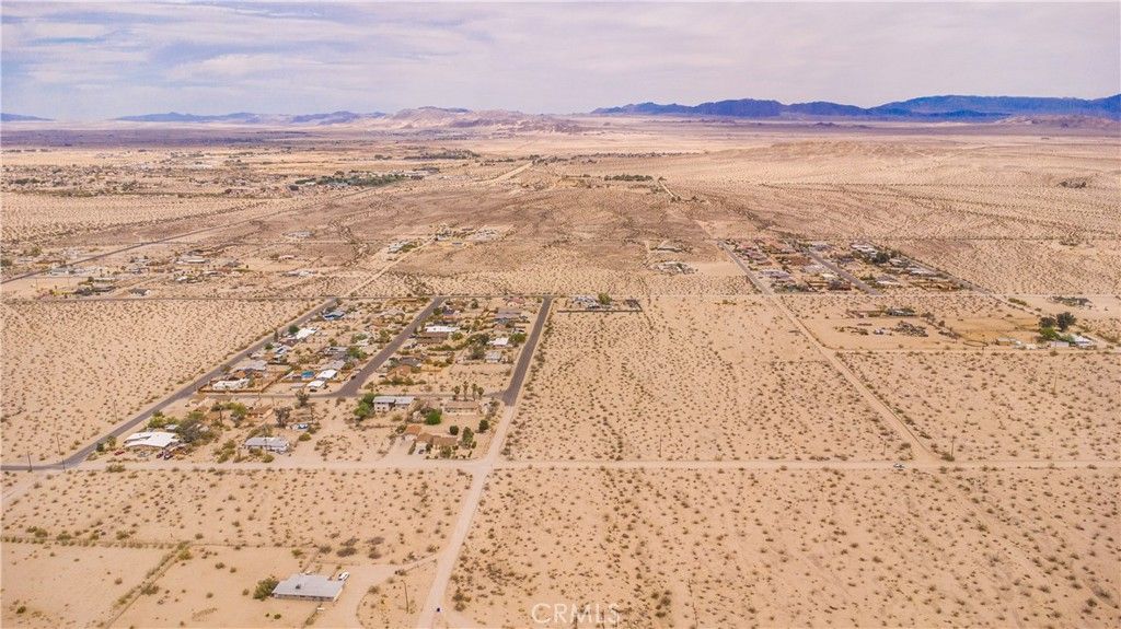 Image 18 of property listing at 3112 Sullivan Road, 29 Palms, CA 92277