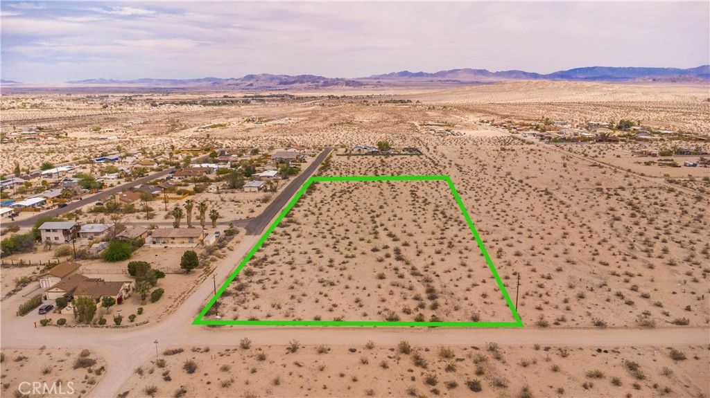 Image 4 of property listing at 3112 Sullivan Road, 29 Palms, CA 92277