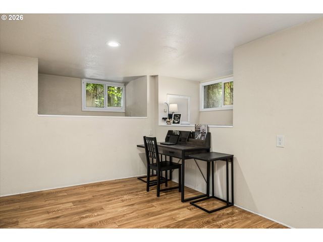 1274 W 5TH Ave, Eugene, OR 97402