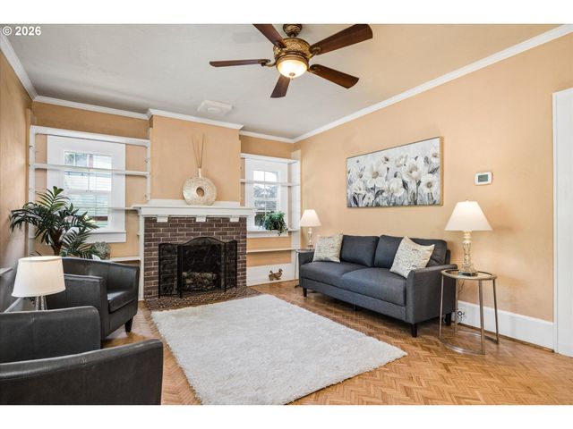 1274 W 5TH Ave, Eugene, OR 97402