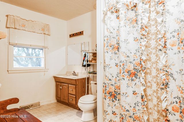 191 Wildwood Road, Rockingham, NC 28379