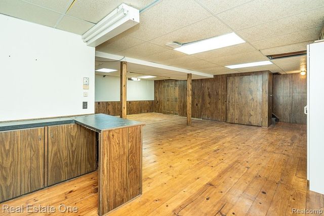 2633 New England Drive, Rochester Hills, MI 48309