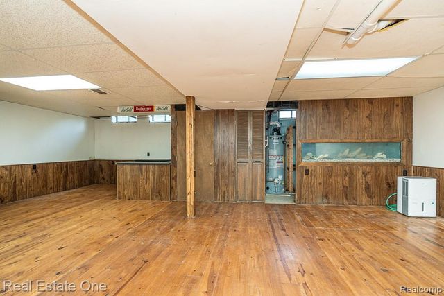 2633 New England Drive, Rochester Hills, MI 48309