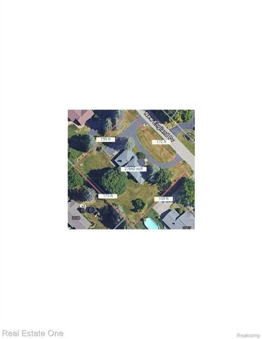 2633 New England Drive, Rochester Hills, MI 48309