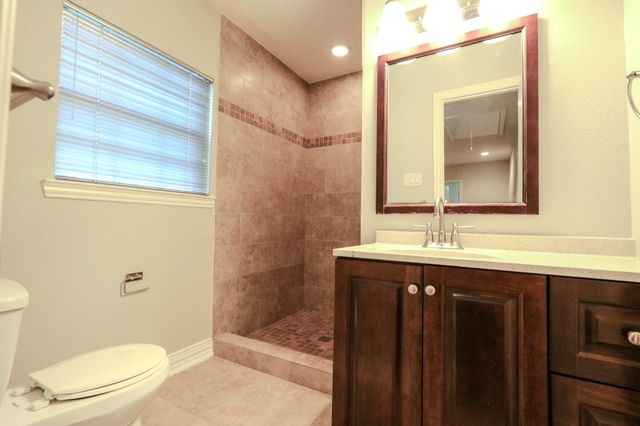 4609 University Oaks Boulevard, Houston, TX 77004