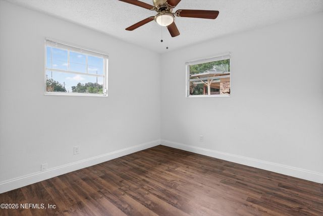 7028 LINCOLN Circle W, Jacksonville, FL 32209