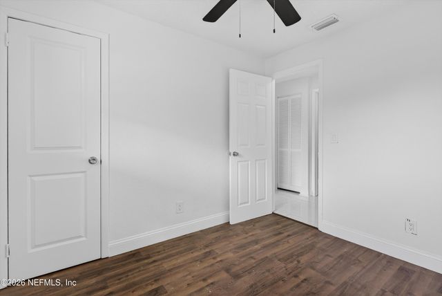 7028 LINCOLN Circle W, Jacksonville, FL 32209