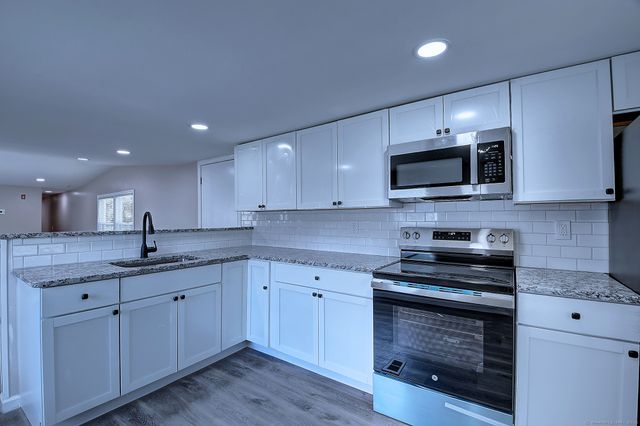 66 Nancy Lane, Naugatuck, CT 06770