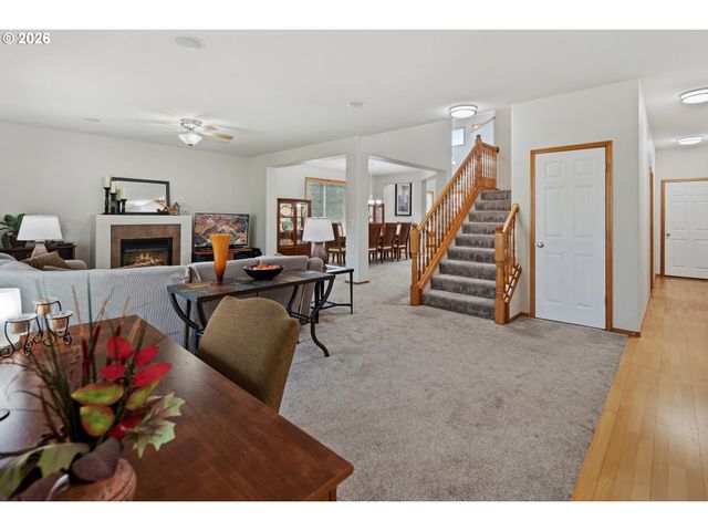 15320 Sw 144TH Ter, Tigard, OR 97224