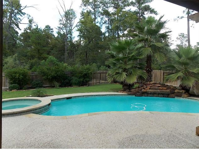 34 Sheltered Arbor Court, The Woodlands, TX 77382