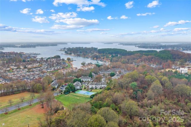 18821 Silver Quay Drive, Cornelius, NC 28031