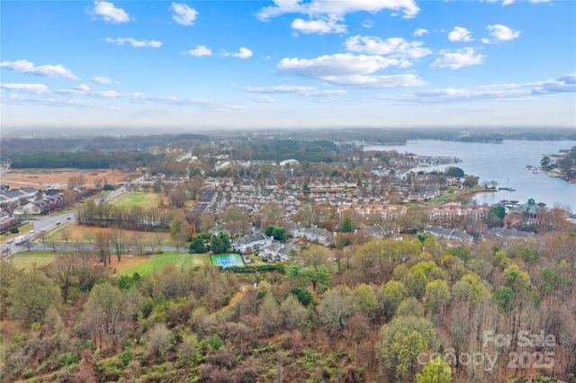 18821 Silver Quay Drive, Cornelius, NC 28031