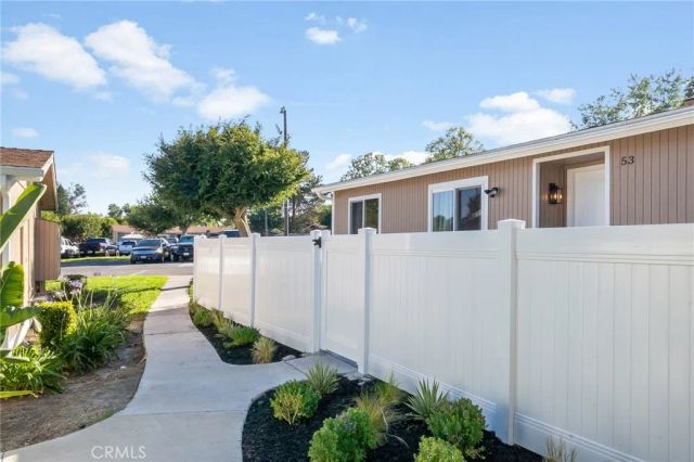 25832 Via Lomas 53, Laguna Hills, CA 92653