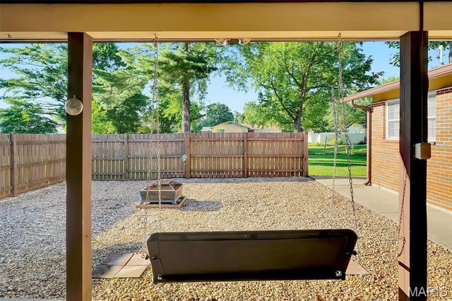 2625 Woodsage Drive, Florissant, MO 63033