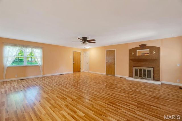 2625 Woodsage Drive, Florissant, MO 63033