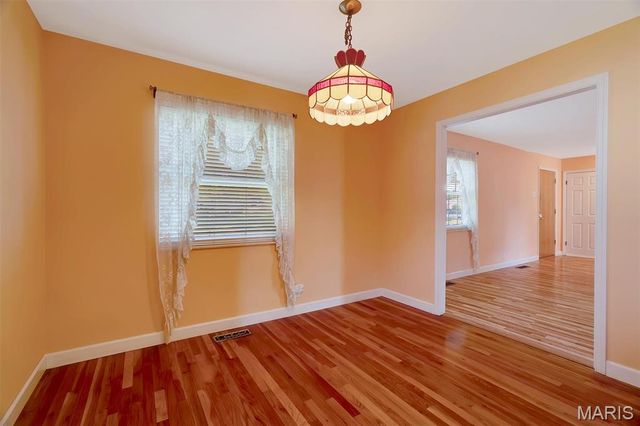 2625 Woodsage Drive, Florissant, MO 63033