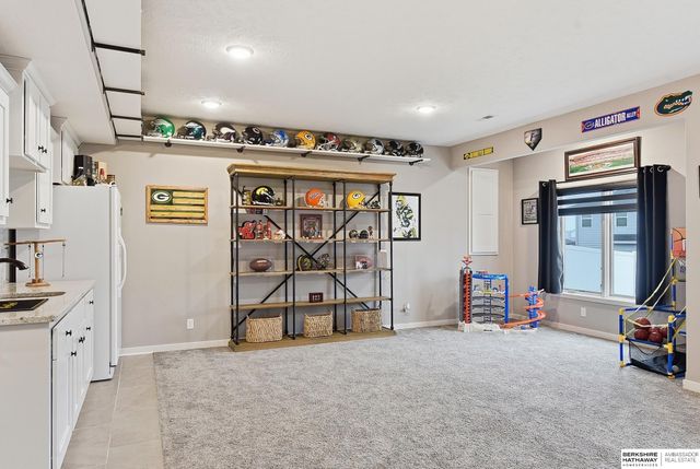 17122 Potter Street, Bennington, NE 68007