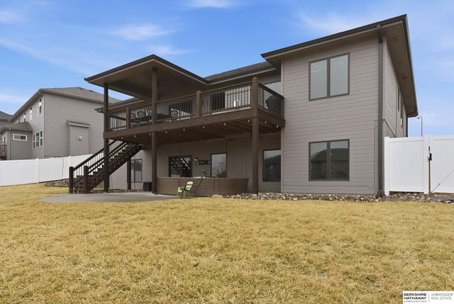 17122 Potter Street, Bennington, NE 68007